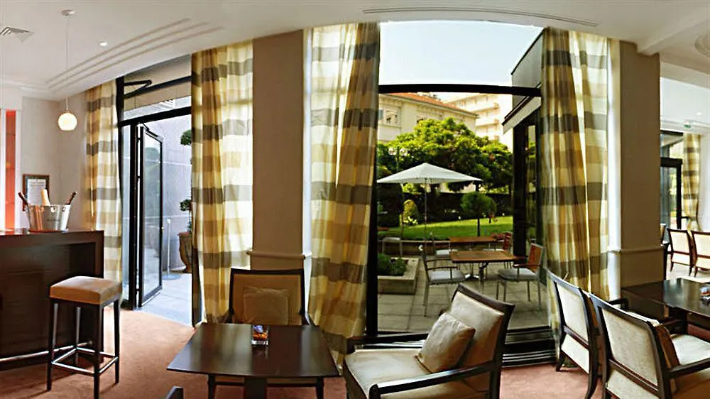Aparthotel Warwick Reine Astrid - Lyon