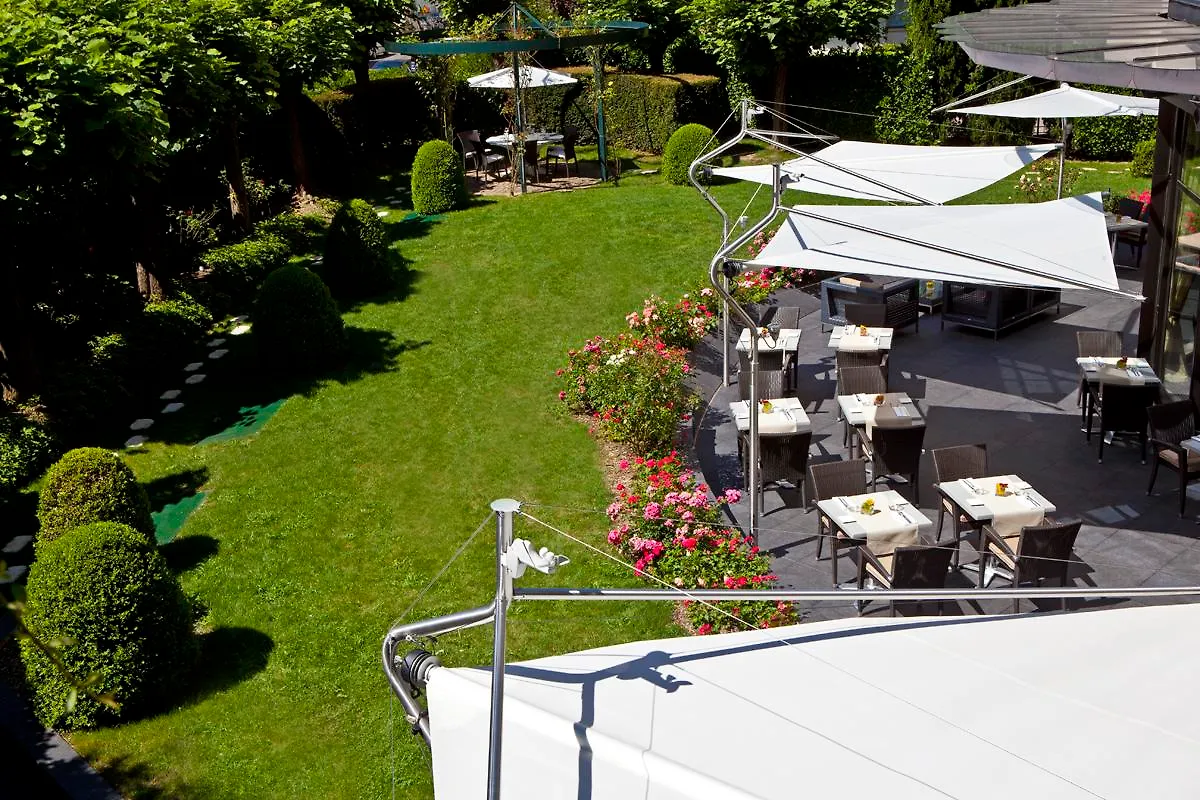 Warwick Reine Astrid - Lyon Aparthotel