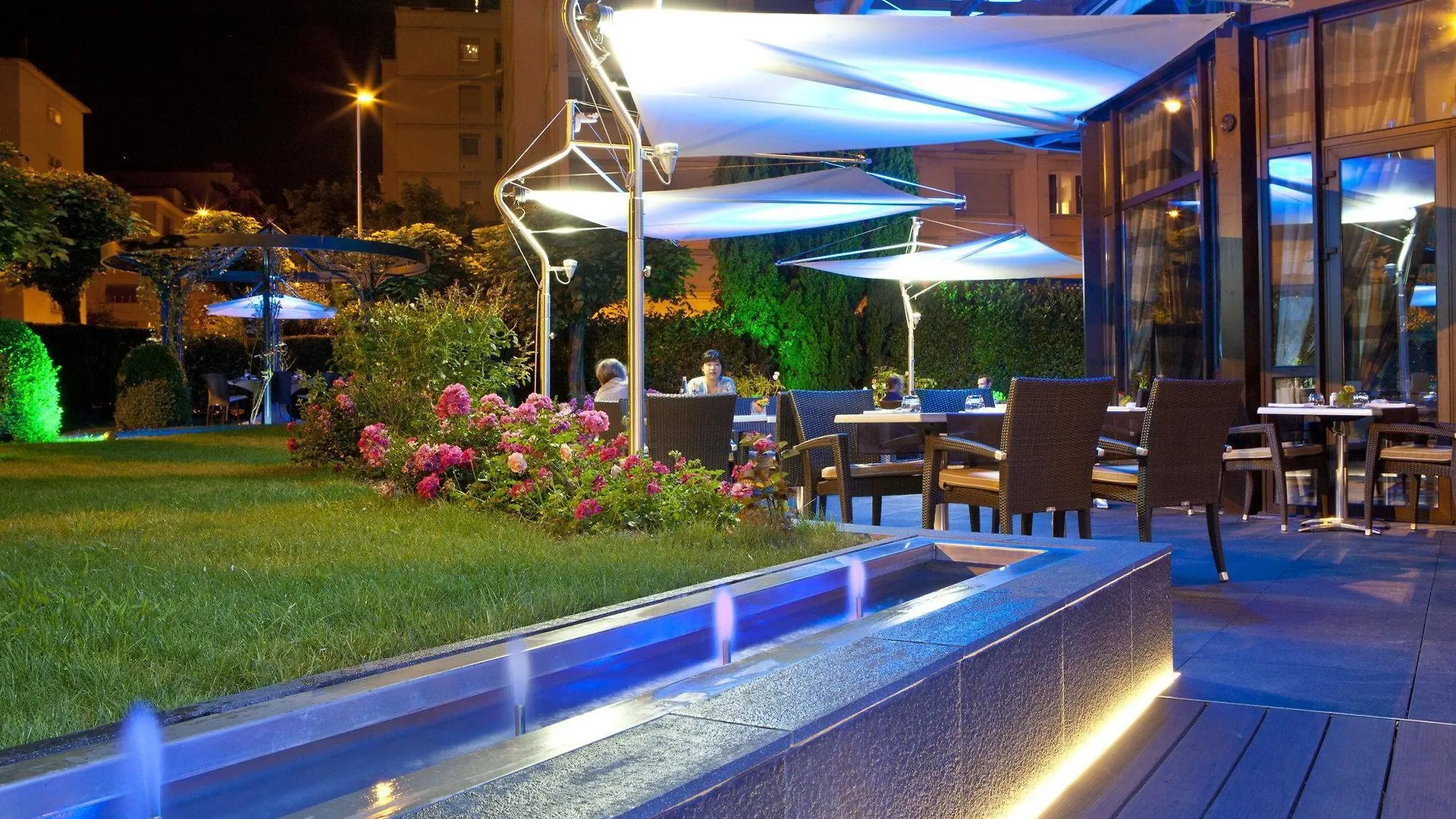 ****  Warwick Reine Astrid - Lyon Aparthotel France