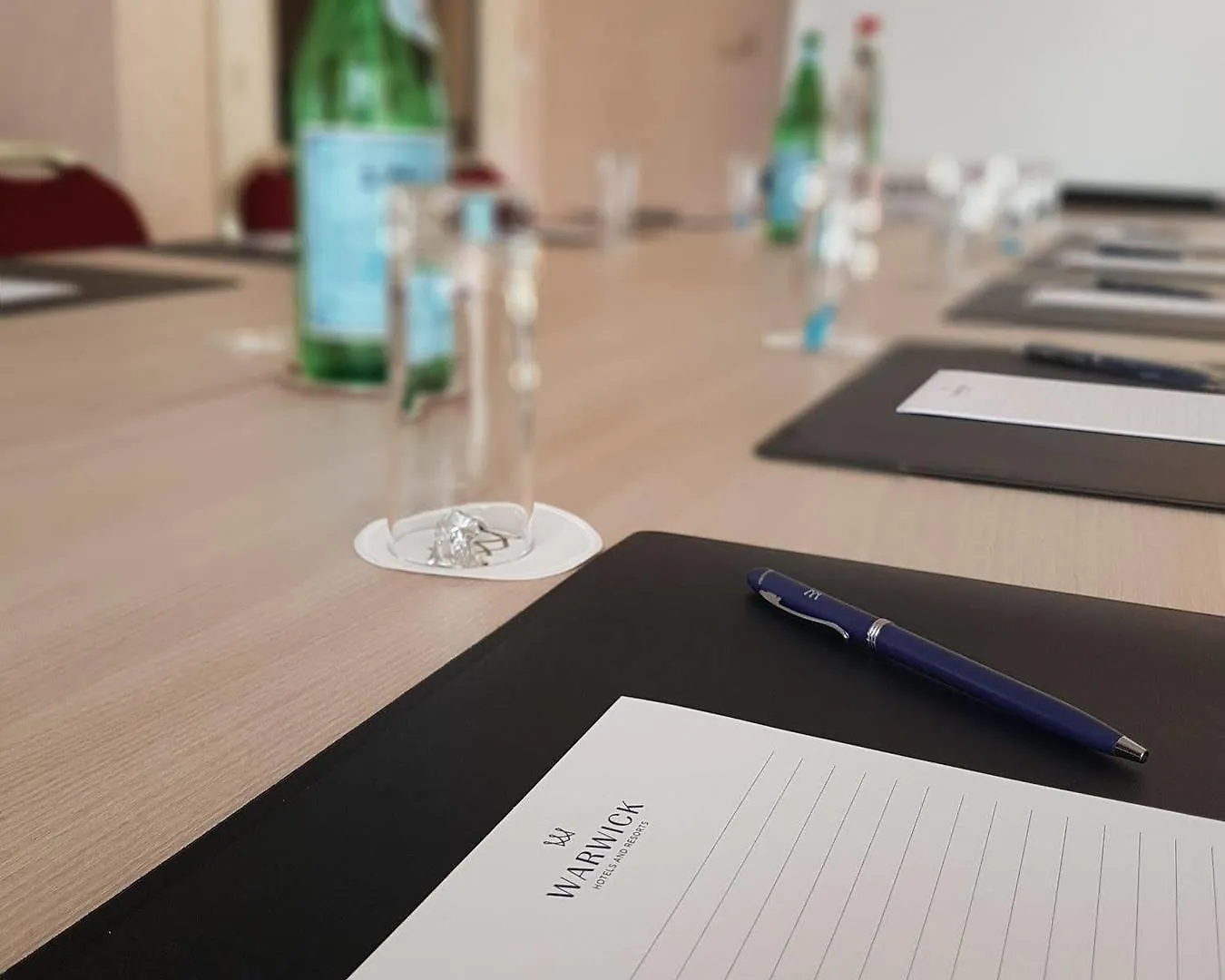 Warwick Reine Astrid - Lyon Aparthotel 4*,  France